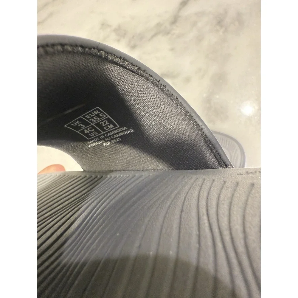 PUMA Cool‎ Cat 2.0 Kids Size 4 Grey Unisex Slides Sandals New with Tags